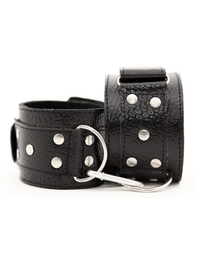 Чёрные кожаные наручники