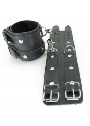 Черные широкие кожаные оковы с двумя пряжками