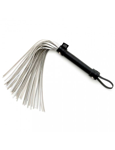 Серебристая многохвостая плетка Satin Flogger - 37,5 см.
